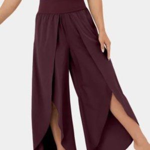 Halara flowy pants sz M NWT